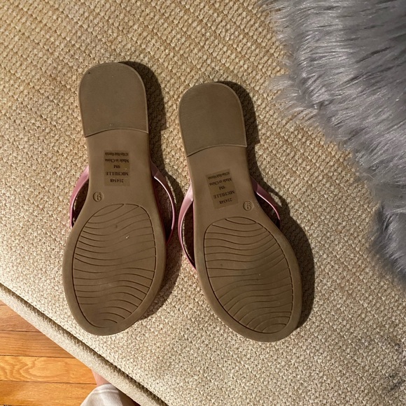 Pink ombré flip flops 👣 - Picture 3 of 4